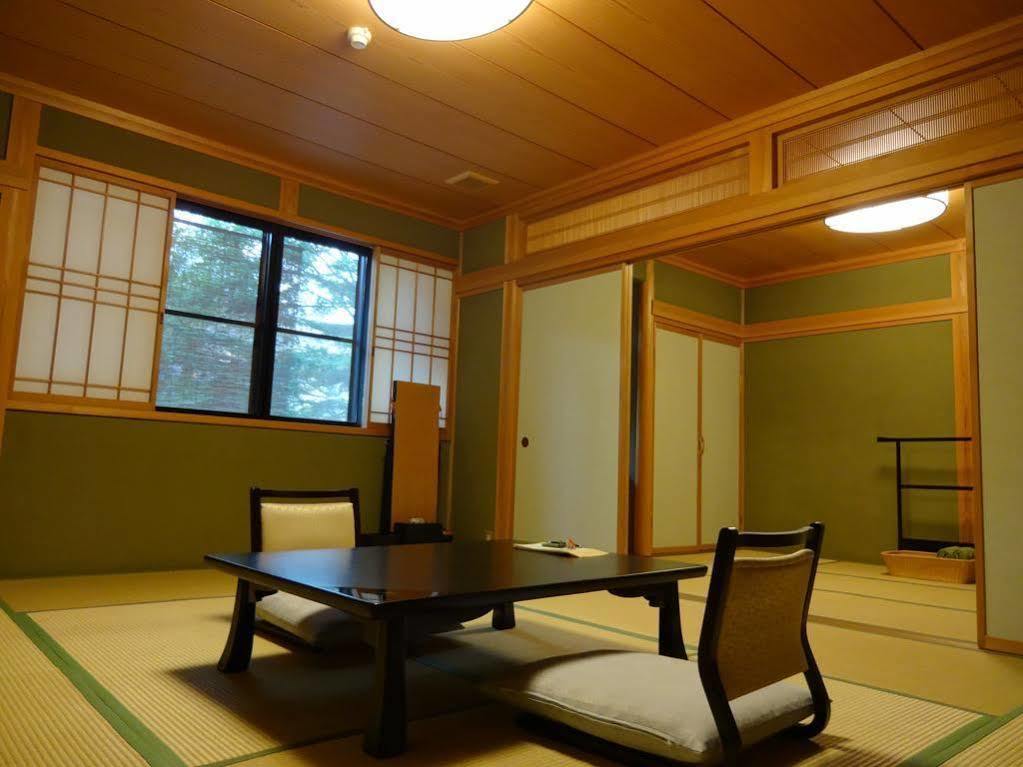 Jinpyokaku Hotell Yamanouchi  Eksteriør bilde