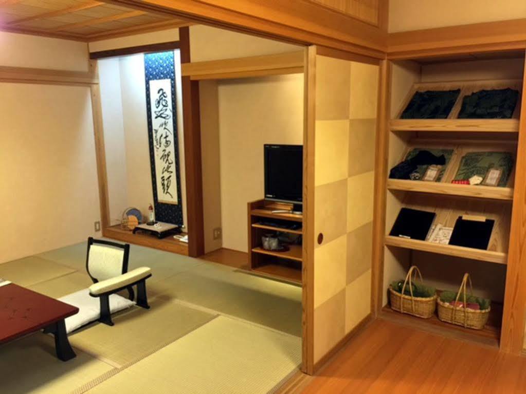 Jinpyokaku Hotell Yamanouchi  Eksteriør bilde