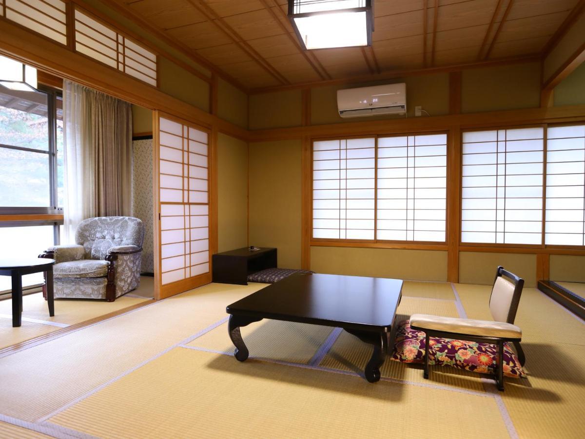 Jinpyokaku Hotell Yamanouchi  Eksteriør bilde